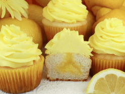 Cupcakes with Lemon Curd and Lemon Whipped Cream Frosting