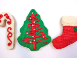 Decorating Christmas Cookies
