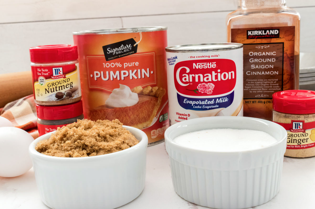 All the ingredients you will need to make pumpkin pie.